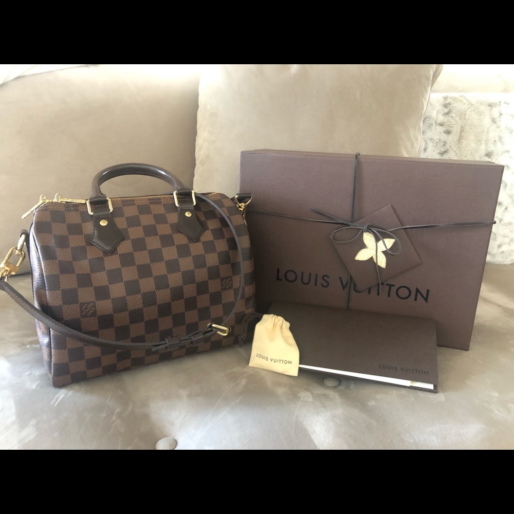 LOUIS VUITTON DE BANDOULIERE 25